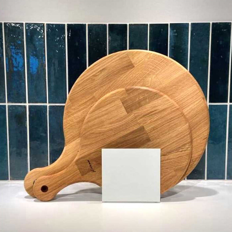 by Brorson Pizzabræt 30 cm i olieret eg