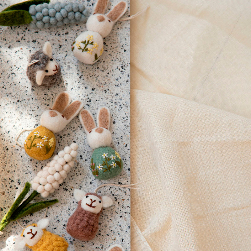 Gry & Sif - Kanin, ophæng lavendel med broderi