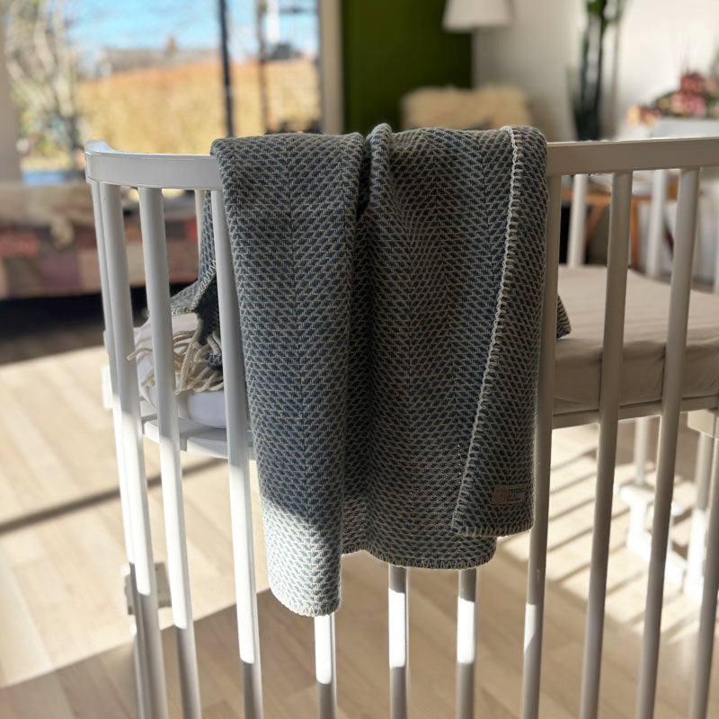 Tweedmill babytæppe – Beehive Petrol